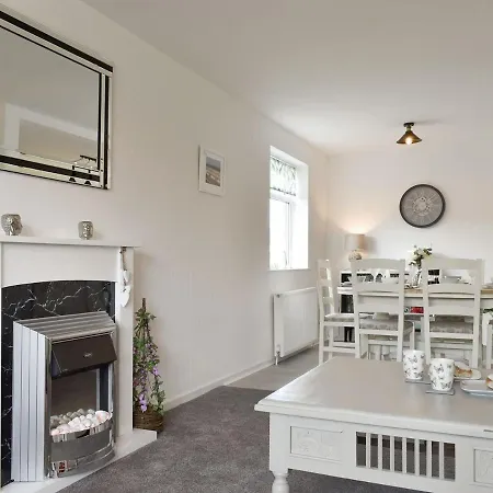 Holiday home Carr Naze House